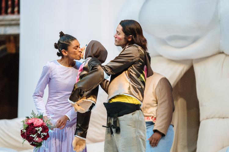 The Taming of the Shrew - Review - Shakespeare's Globe Shakespeare's controversial piece takes on a bold new look