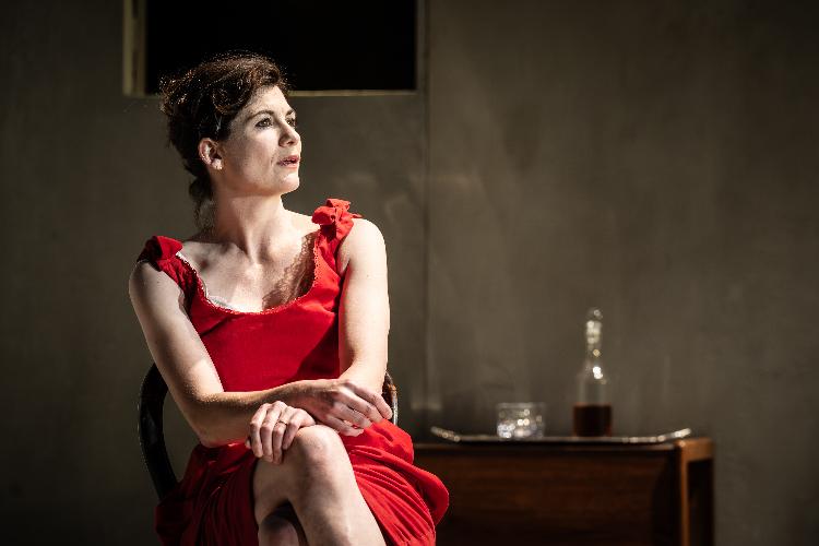 The Duchess [of Malfi] - Review - Trafalgar Theatre A new contemporary adaptation of John Webster’s tragedy