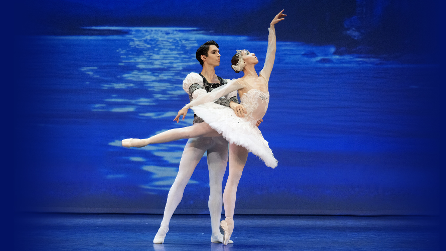 Varna International Ballet: Swan Lake - Review - New Wimbledon Theatre A tale of tragic romance that has it all